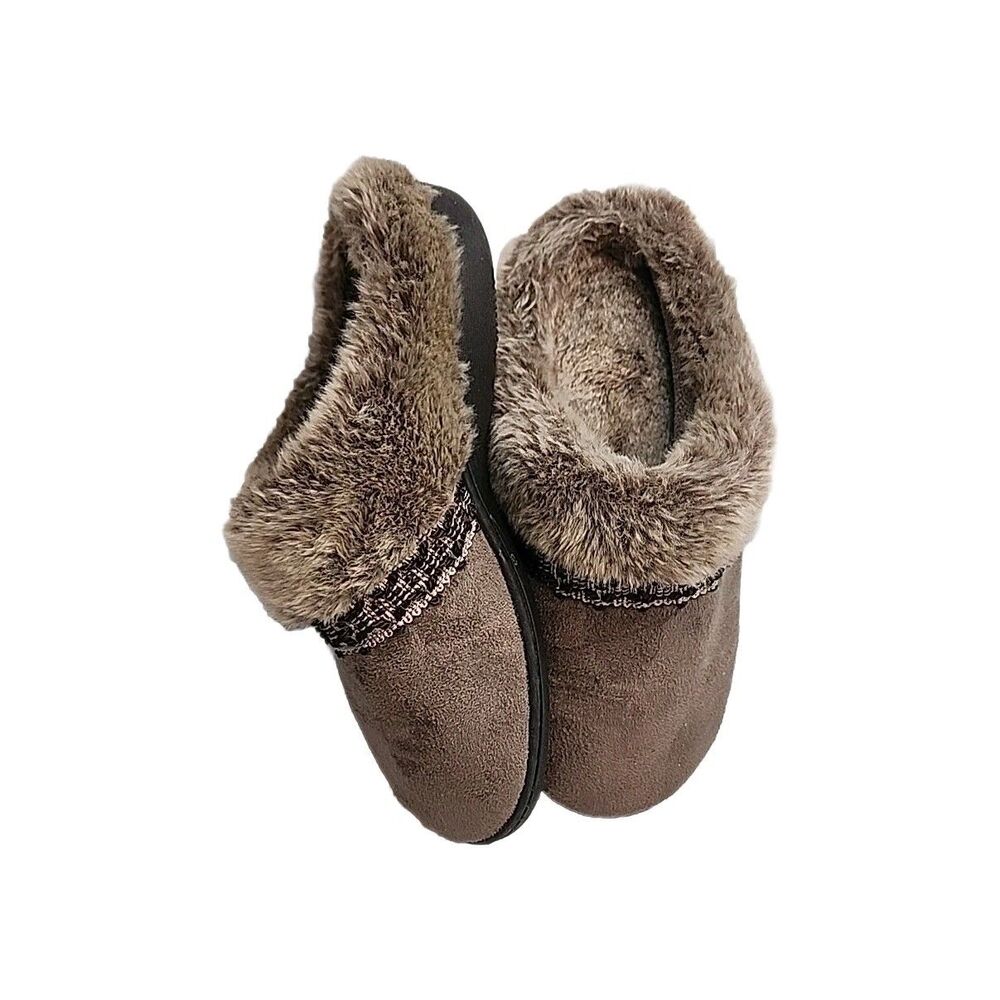 Isotoner Microsuede Scuff Slippers SM 6.5 - 7 Brown Memory Foam Comfort Clogs